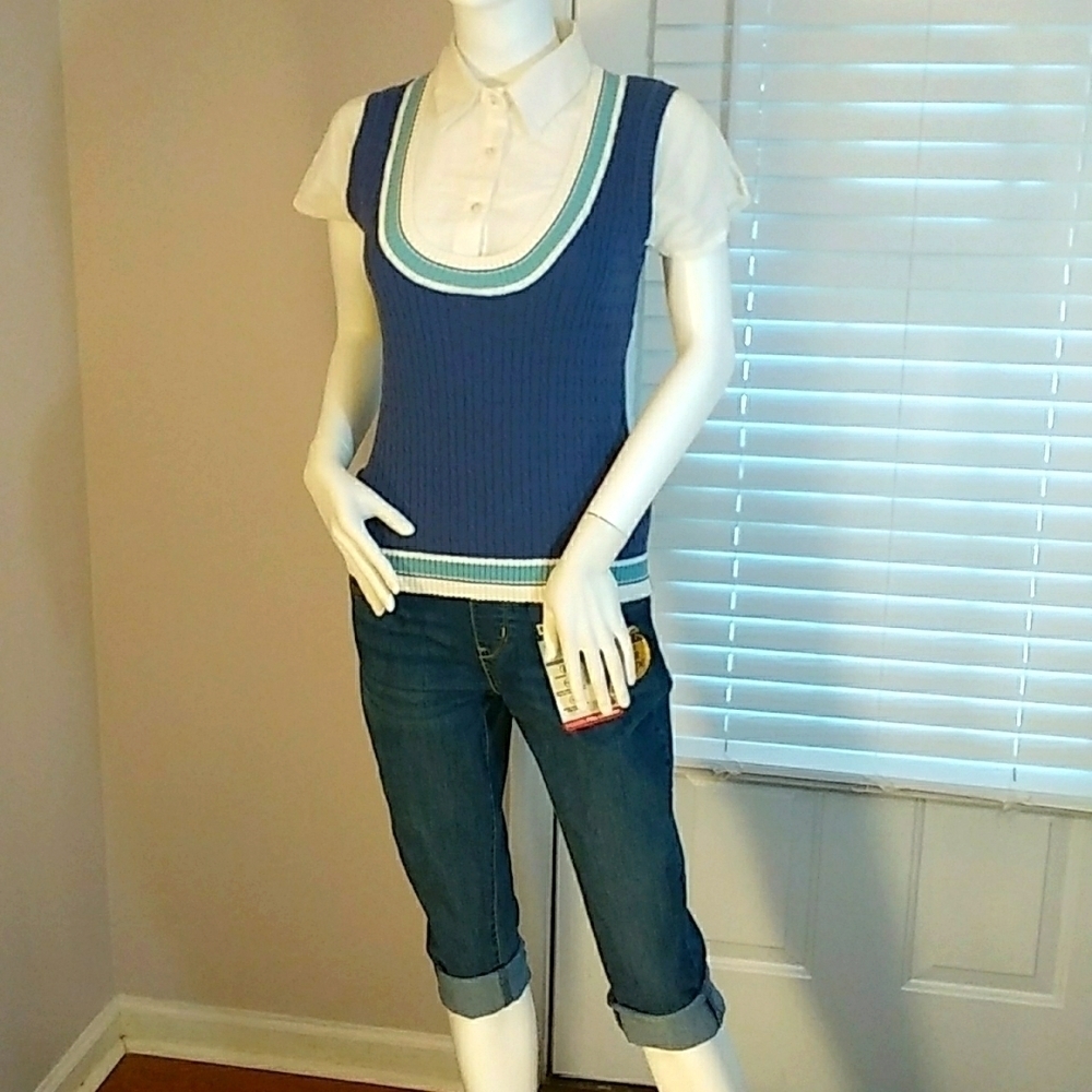 Levi's Blue Mid Rise Dark Wash Pull On Stretch Crop Blue Denim Jeans Size 8